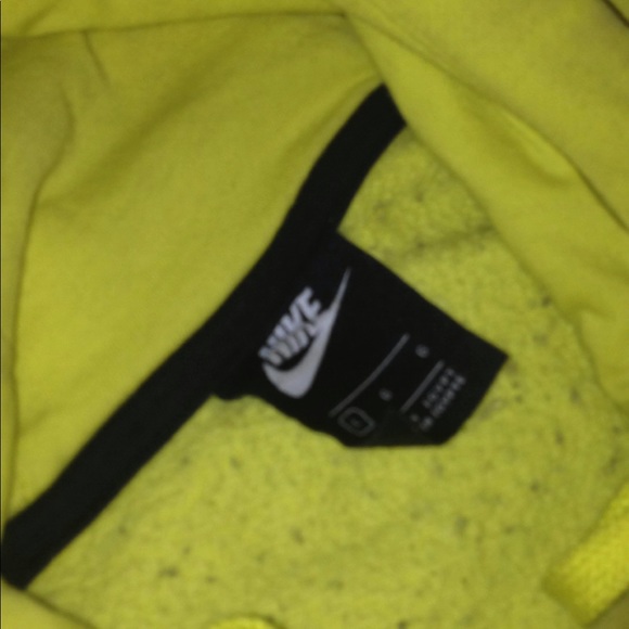 Nike Kyrie 5 x Spongebob Hoodie (yellow) - Picture 2 of 2
